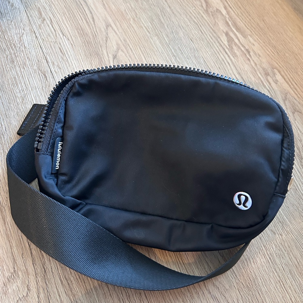 lululemon athletica Black Belt Bag